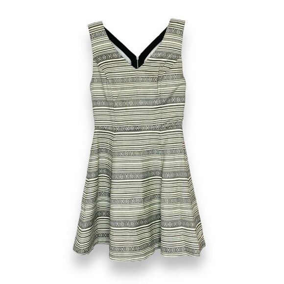 Red Saks Fifth Ave Sleeveless Tribal Print Fit & Flare Dress Back Cut Outs S/P - Picture 1 of 12
